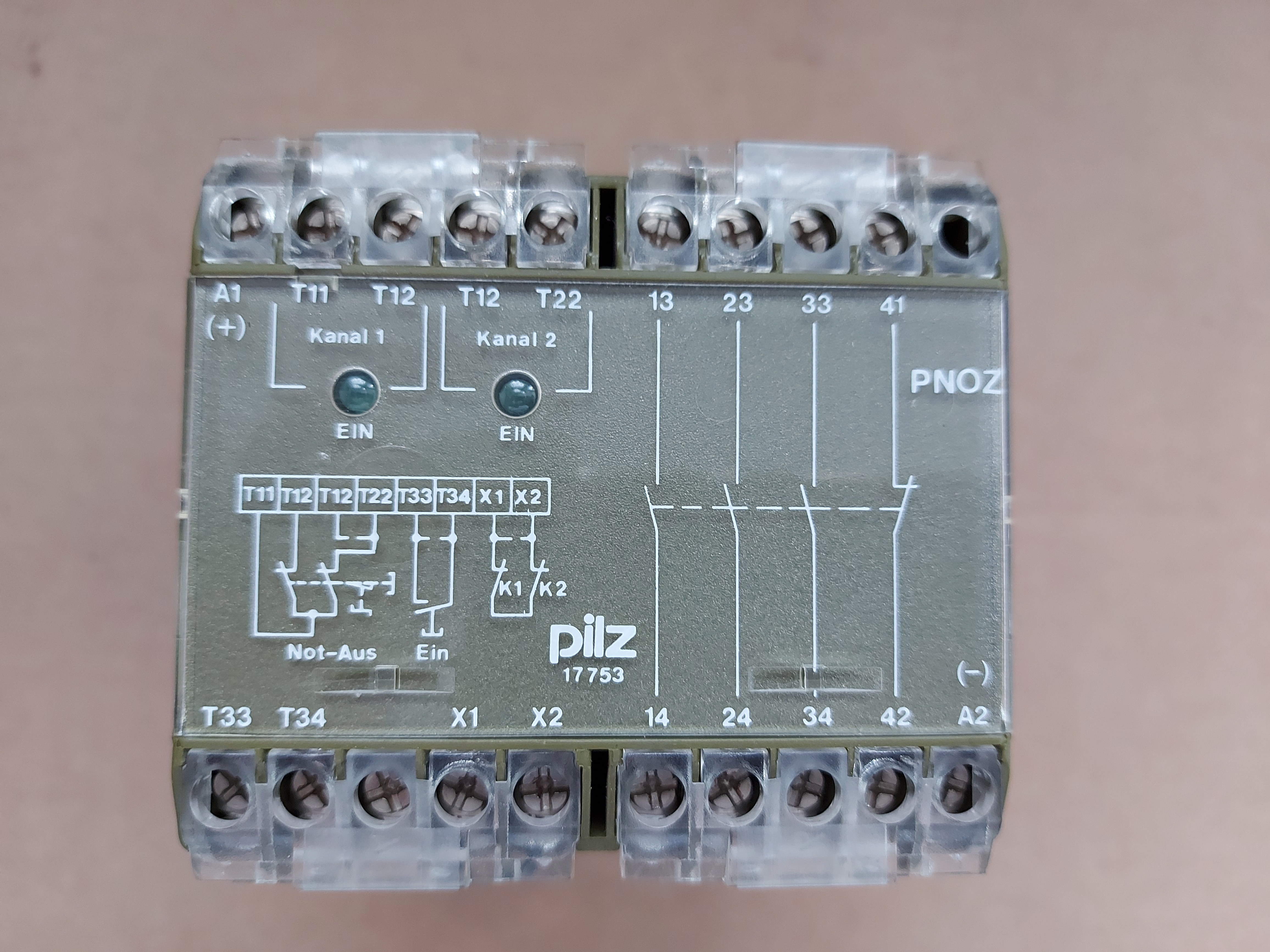 Pilz Sicherheitsrelais PNOZ **