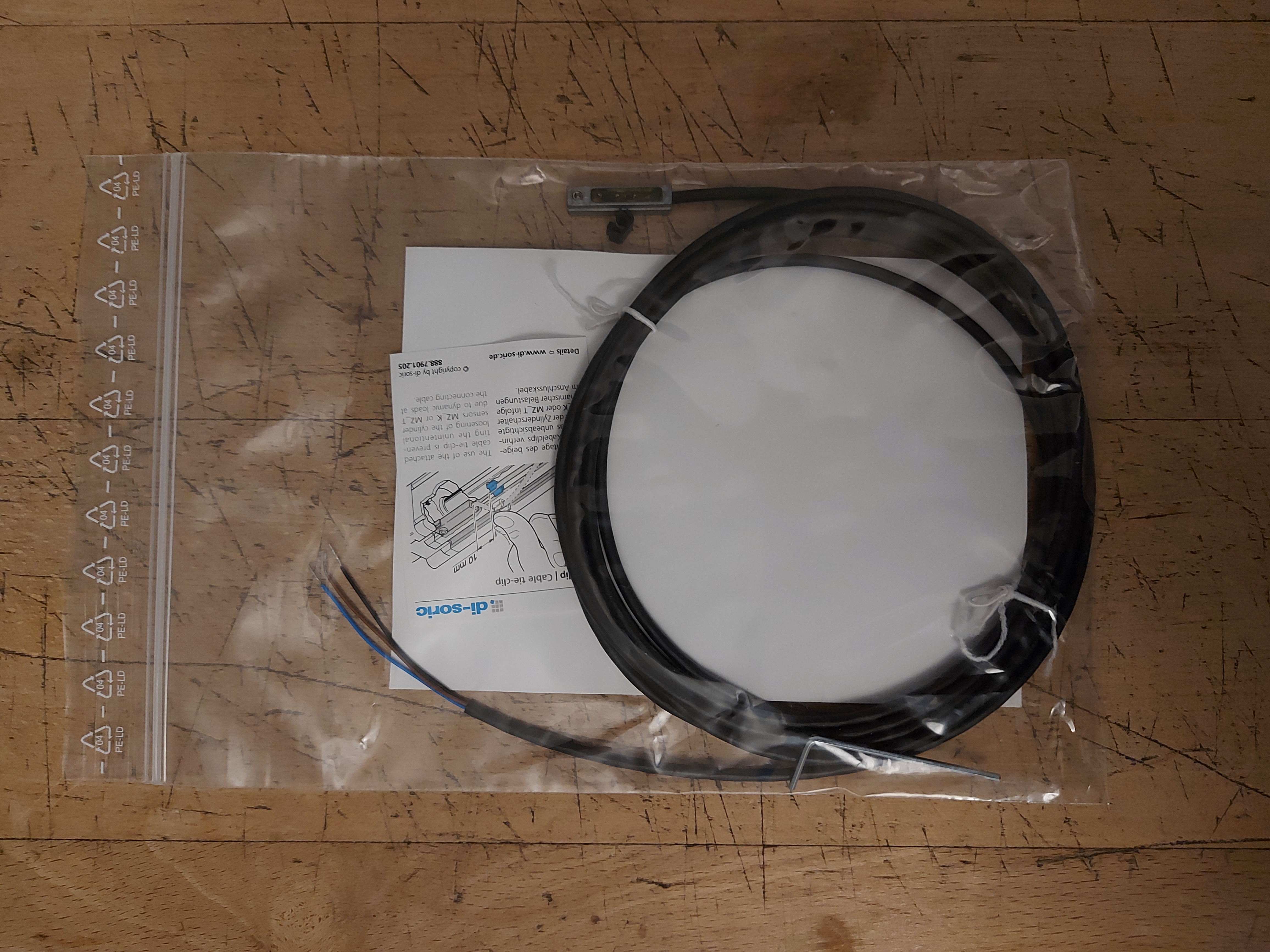 di - soric elektronischer Zylindersensor MZET 25 PLSK